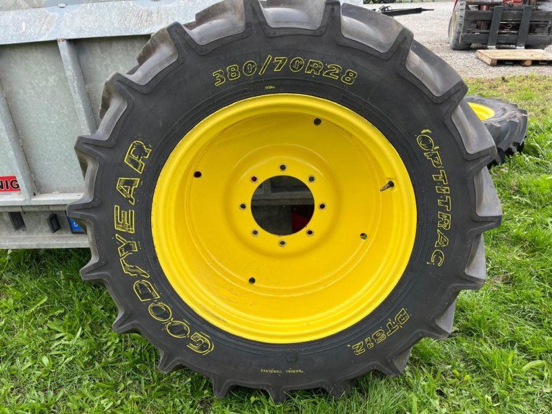 Goodyear 380/70 R28 OptiTrac DT 812