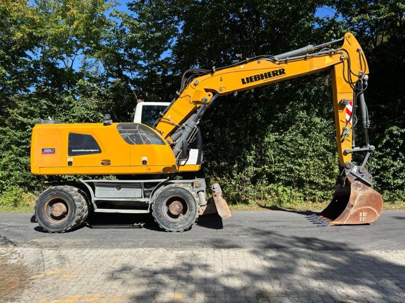 Liebherr A 918 Litronic