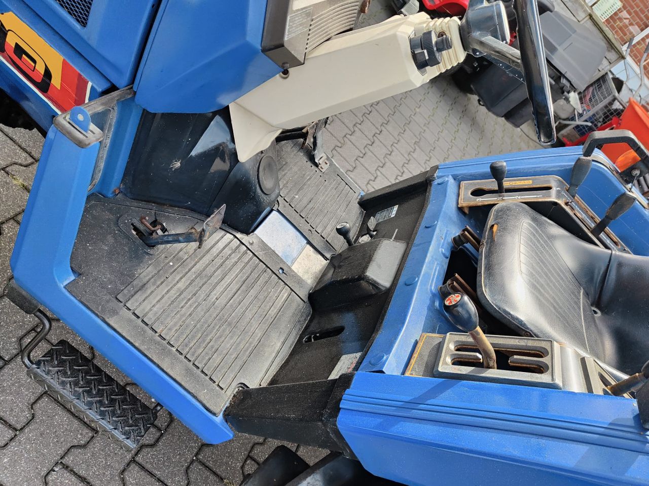 Iseki TU180 stuurbekrachtiging, 4WD