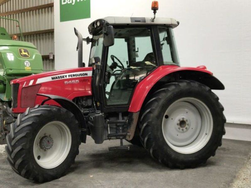 Massey Ferguson 5455 DYNA-4