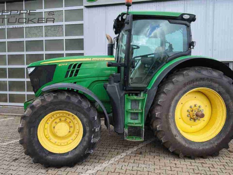 John Deere 6210R