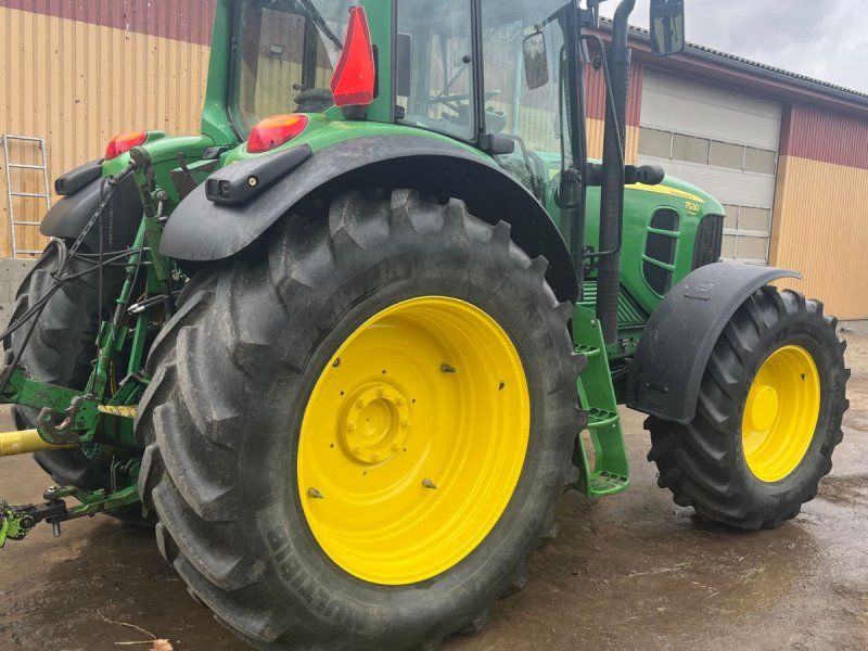John Deere 7530 E Premium