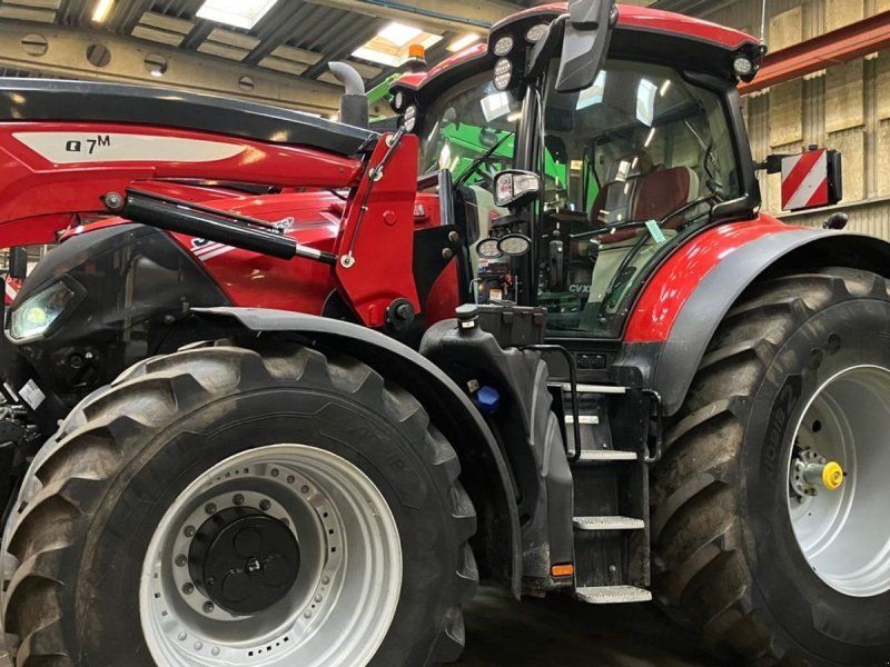 Case IH OPTUM 340 CVX. m/ frontlæsser GPS/RTK Frontlæsser Quicke Q7M
