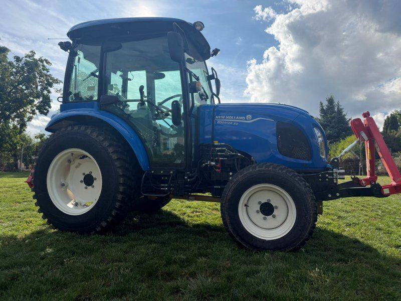 New Holland Boomer 50 HST CAB