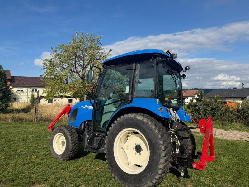 New Holland Boomer 50 HST CAB