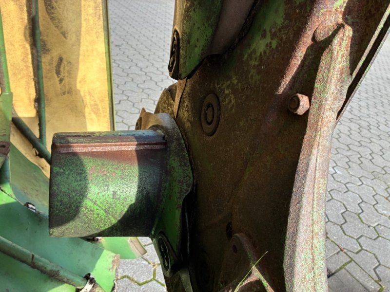Krone EasyCut B 890