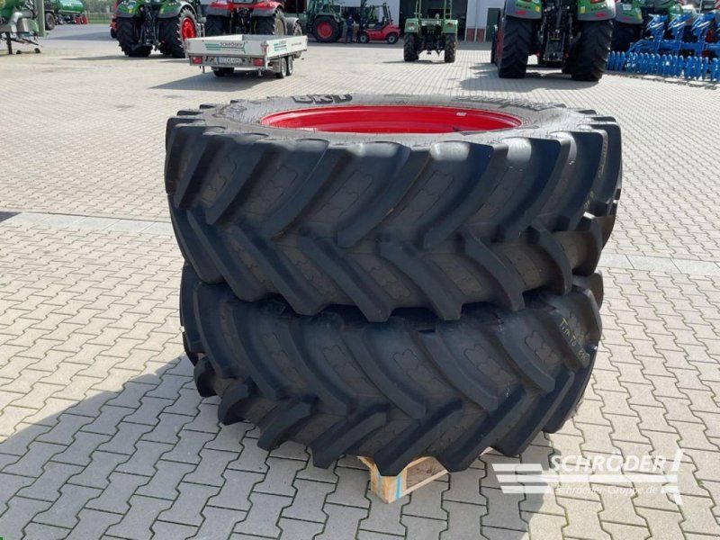 Fendt KOMPLETTRÄDER 2X 580/70 R42 BKT