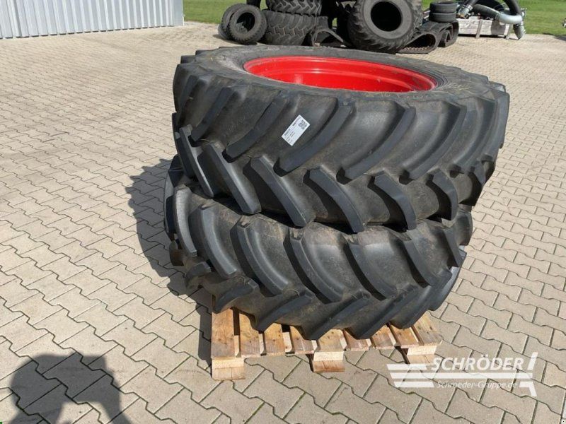 Fendt KOMPLETTRÄDER 2X 480/70R34 GOODYEAR