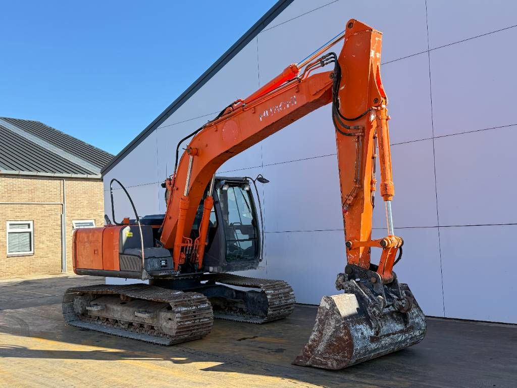 Hitachi ZX130-3 - Hammer Lines / Quick Coupler