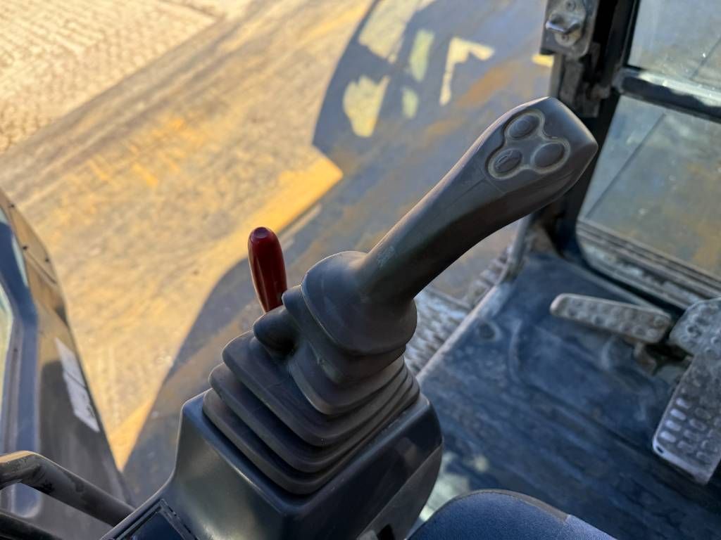 Hitachi ZX130-3 - Hammer Lines / Quick Coupler