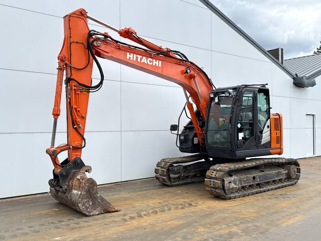 Hitachi ZX135US-6 - Hammer Lines / Automatic Greasing