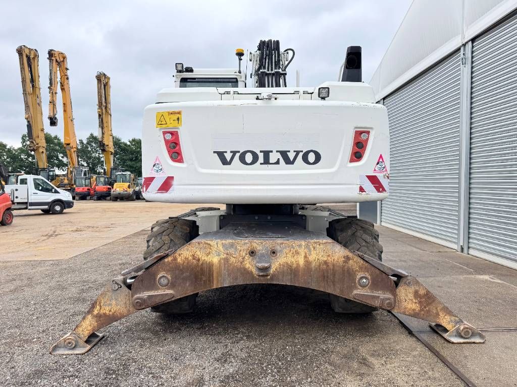 Volvo EW160D - 3 Buckets + 1 Grappler! / Triple Boom