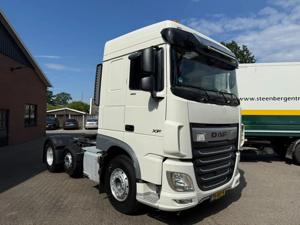 DAF XF 480 6X2 FTP Space Cab Midlift Standairco 429.893KM PTO-Prep NL Truck