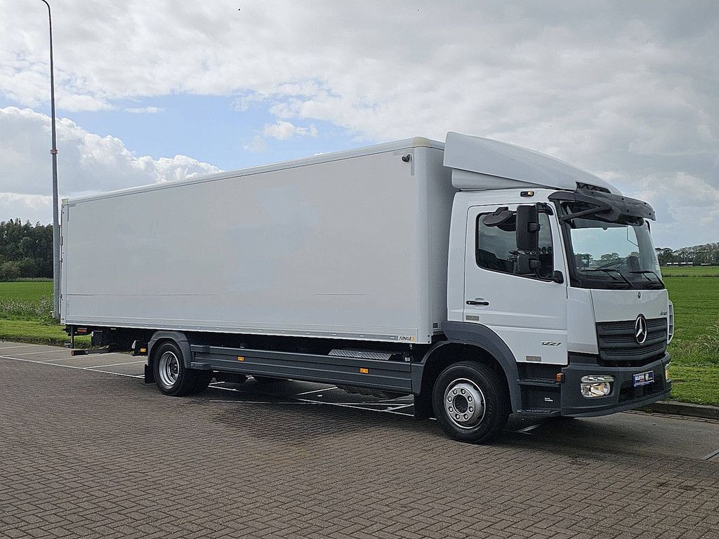 MERCEDES-BENZ ATEGO 1227 lift airco