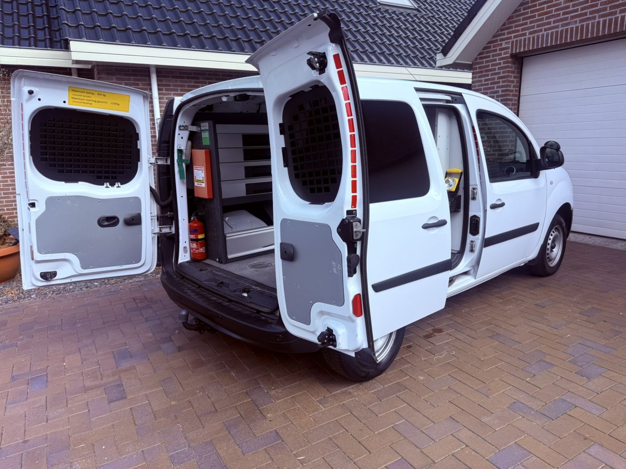 Renault Kangoo met Bott inrichting zeer nette bus