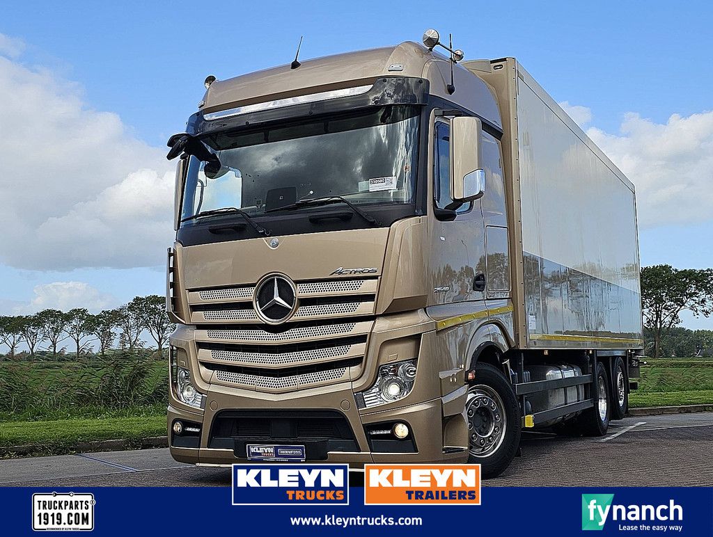 MERCEDES-BENZ ACTROS 2548 6x2 steer 2t lift