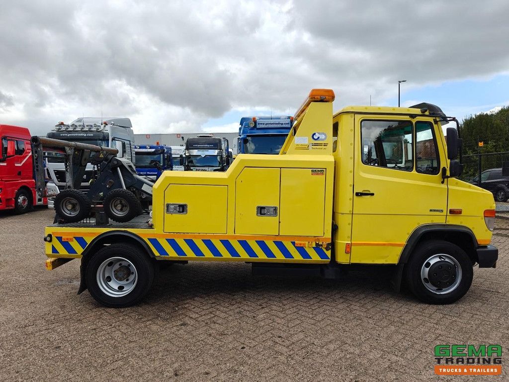 Mercedes-Benz 818D 4x2 Tageskabine Euro5 – DeGroot DGT4000 + Speed Dollies + Fernbedienung – 6 Zylinder