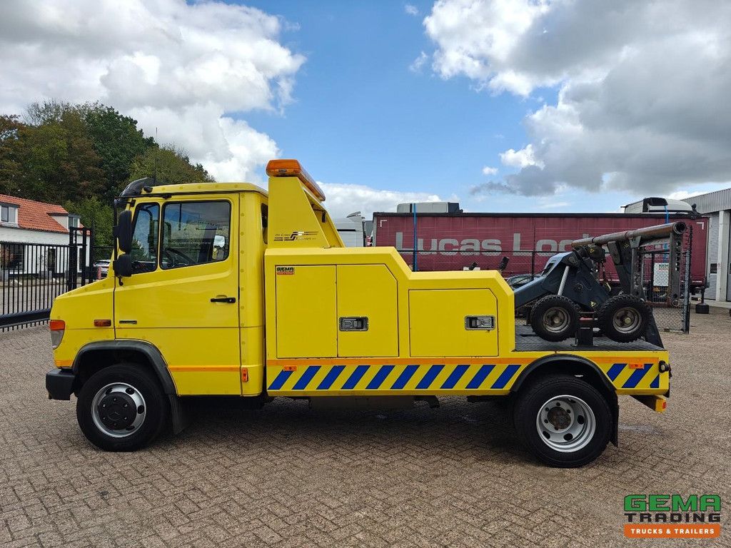 Mercedes-Benz 818D 4x2 Tageskabine Euro5 – DeGroot DGT4000 + Speed Dollies + Fernbedienung – 6 Zylinder