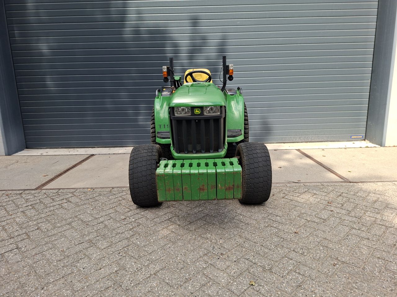 John Deere 3036E