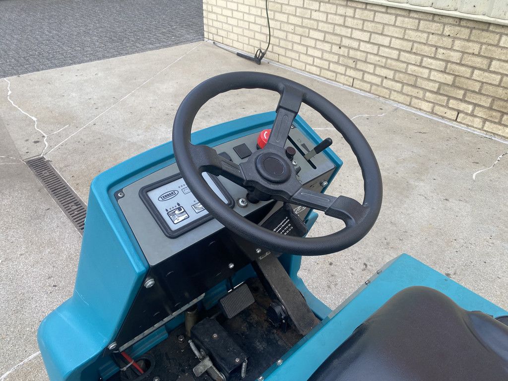 2005 Tennant 7100, Schrobmachine, 85 cm