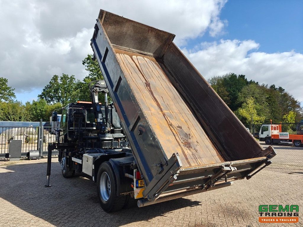 DAF CF75.250 4x2 Day Cab Euro3 - 2-Sided Tipper + Hiab102 - 178,320 km - Manual Transmission - Full Blade