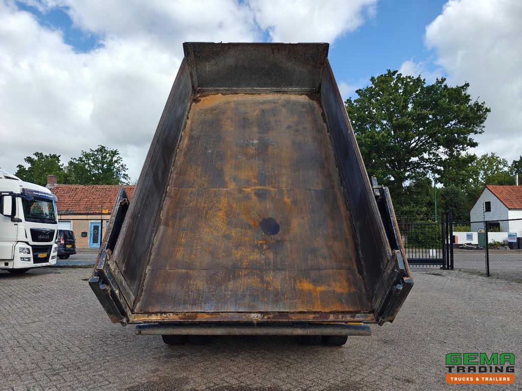 DAF CF75.250 4x2 Day Cab Euro3 - 2-Sided Tipper + Hiab102 - 178,320 km - Manual Transmission - Full Blade