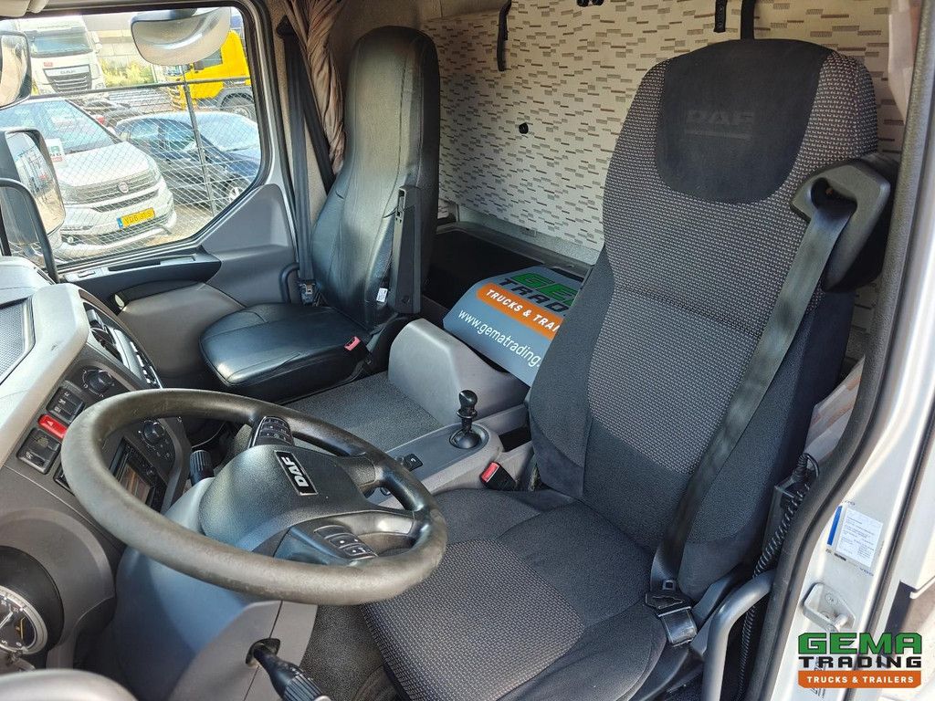 DAF LF 230 FA 4x2 SleeperCab Euro6C - Enclosed Box 7.3M + Tail Lift 1500KG - Navigation - 03/2027 MOT
