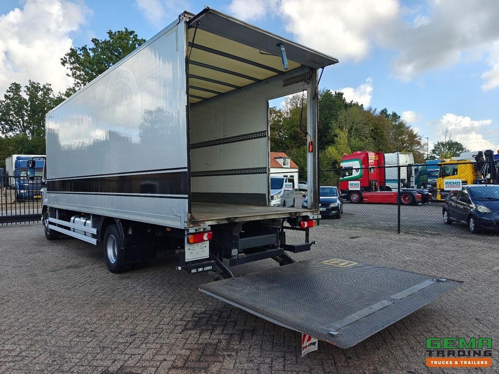DAF LF 230 FA 4x2 SleeperCab Euro6C - Enclosed Box 7.3M + Tail Lift 1500KG - Navigation - 03/2027 MOT
