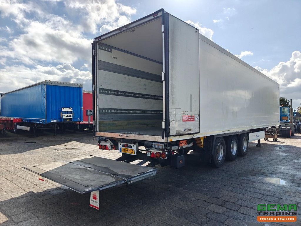Krone SD Kühl-/Gefrierbox + Carrier Vector 1550 + Ladebordwand 2500 kg - Liftachse - BPW-Achse
