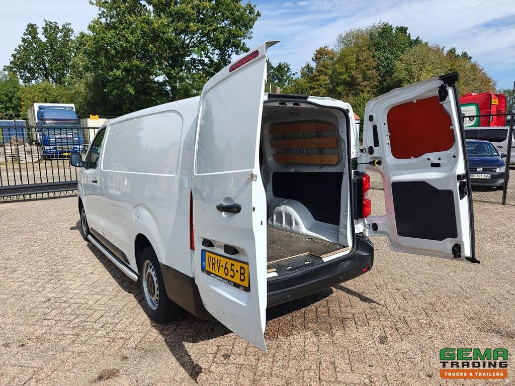 Citroën JUMPY Euro6AR - L2H1 - Navigation - Automatic - 3 Seats - Apple CarPlay/Android Auto
