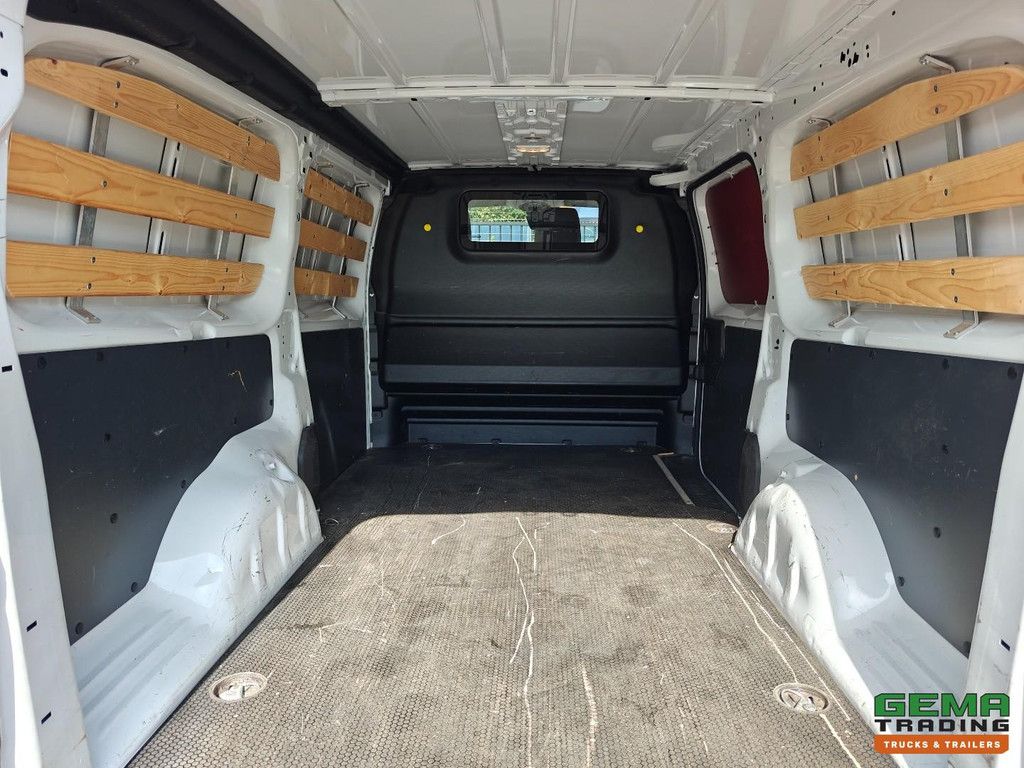 Citroën JUMPY Euro6AR - L2H1 - Navigation - Automatic - 3 Seats - Apple CarPlay/Android Auto