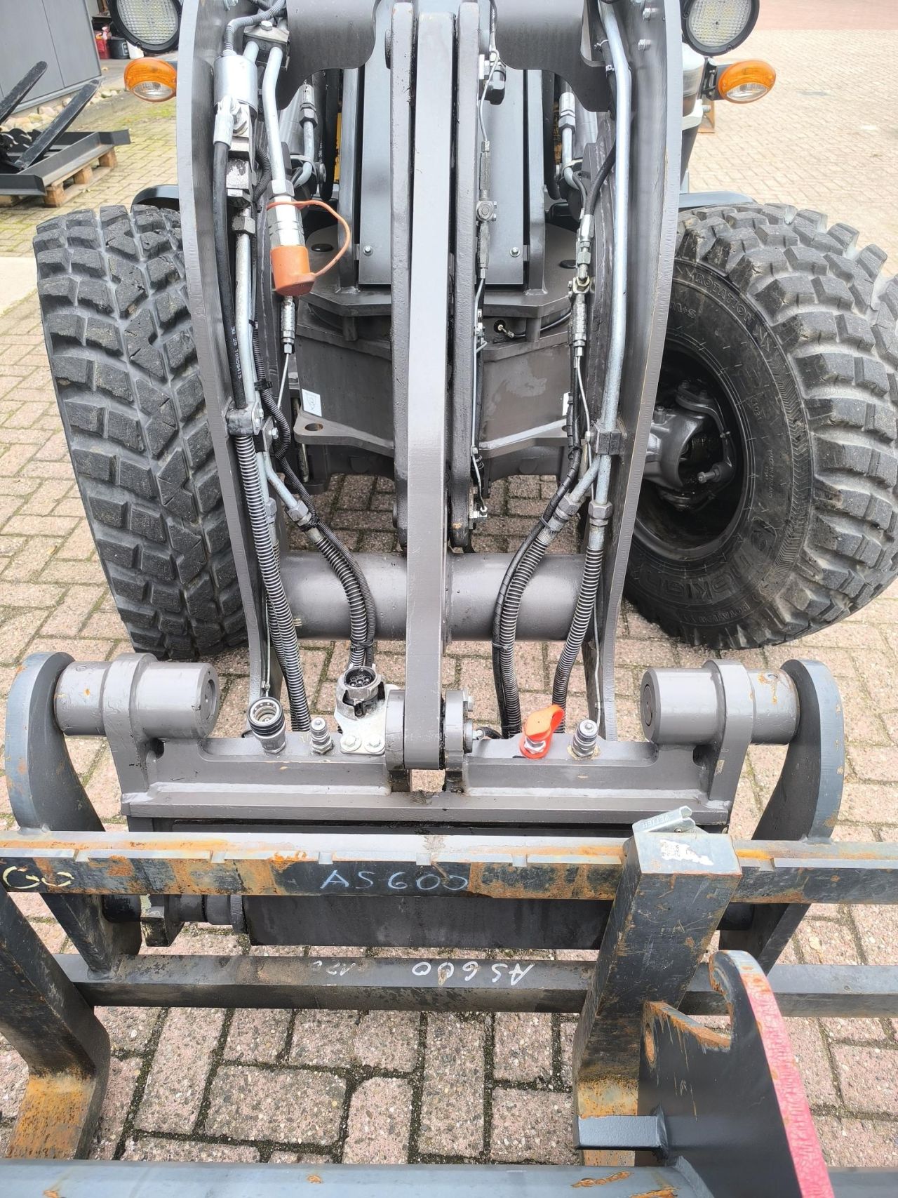MECALAC AS600 ( 30KM )