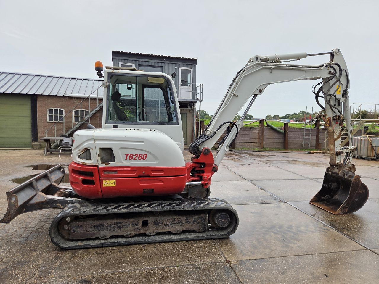 Takeuchi TB260