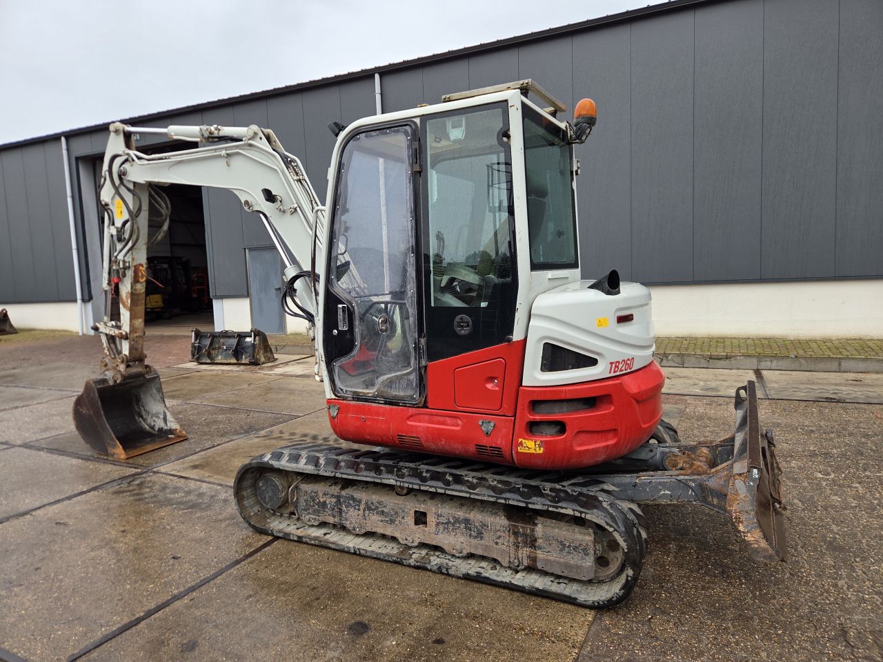 Takeuchi TB260