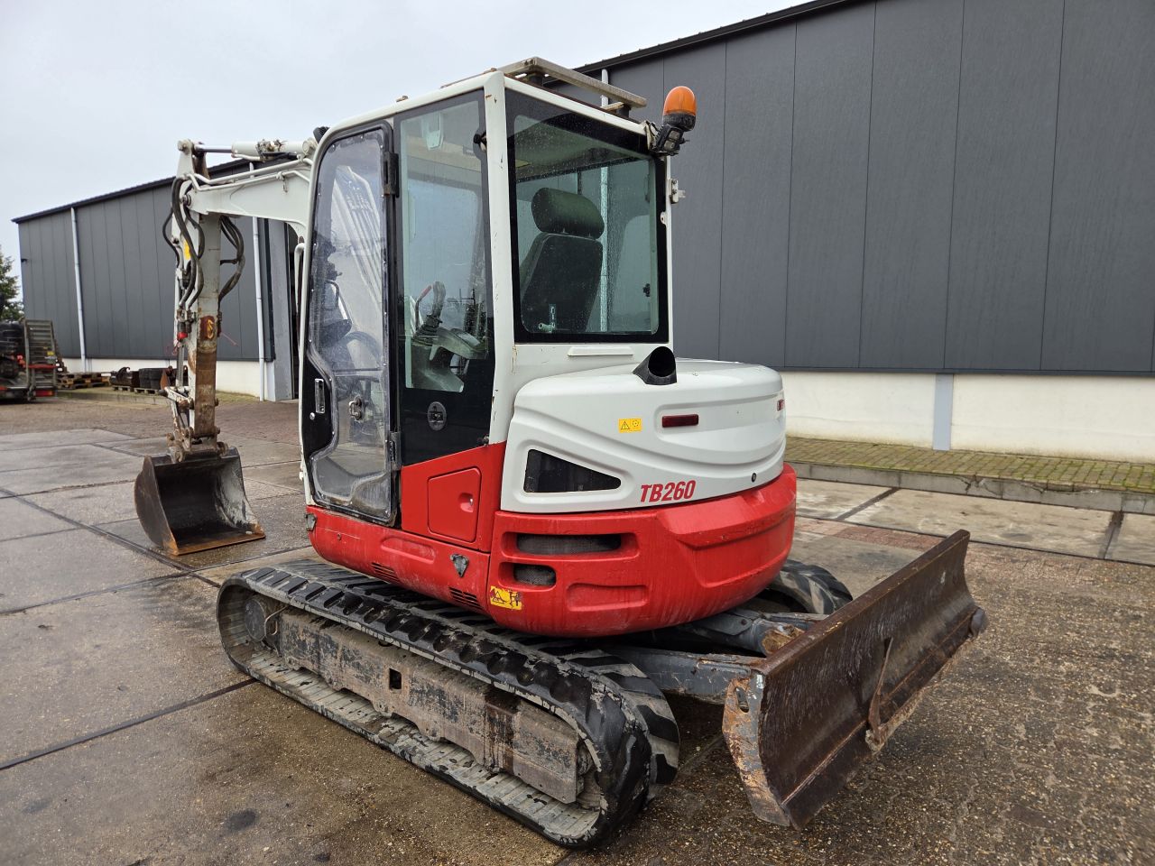 Takeuchi TB260