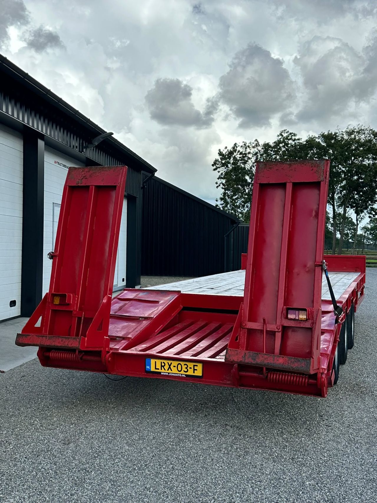 TE KOOP: zeer nette HERBST dieplader