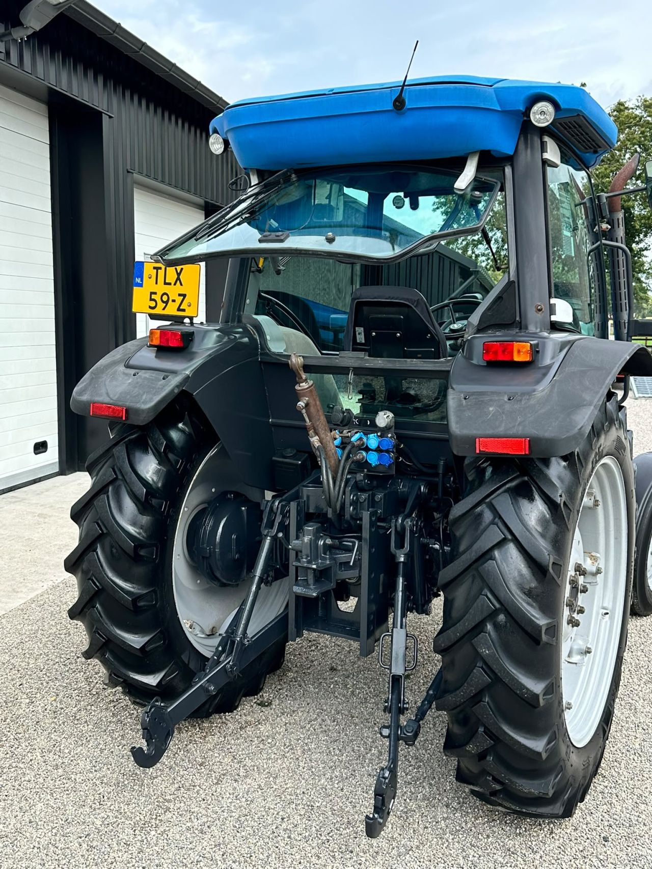 TE KOOP: zeer nette LANDINI POWERFARM 85