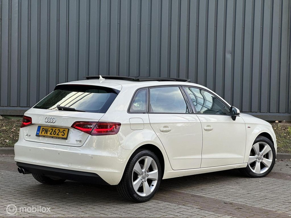 Audi A3 Sportback 1.4 TFSI S-Line|Pano|Keyless|Vol Leer|Led