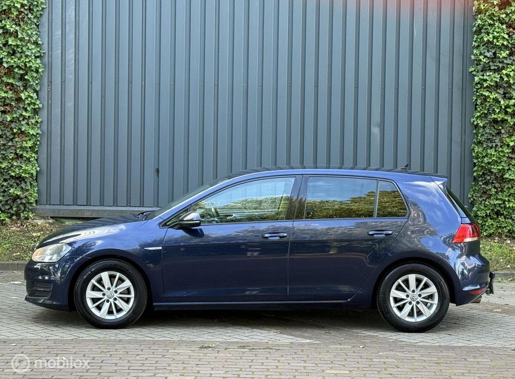 Volkswagen Golf 1.6 TDI Edition BlueMotion|Navi|Trekhaak|pdc