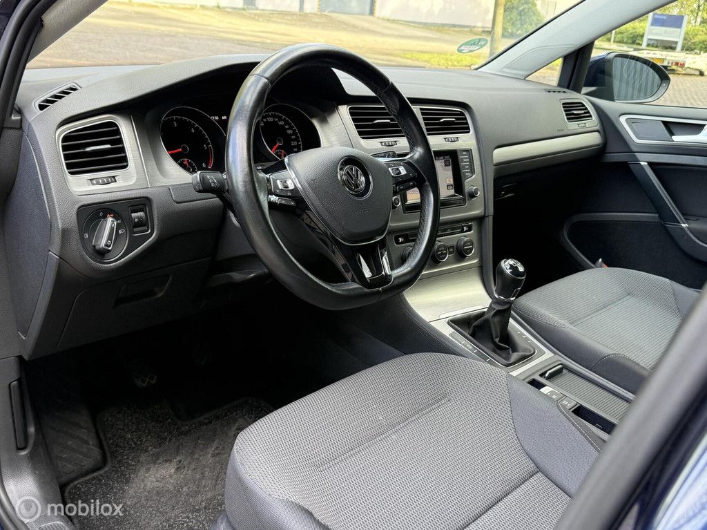 Volkswagen Golf 1.6 TDI Edition BlueMotion|Navi|Trekhaak|pdc