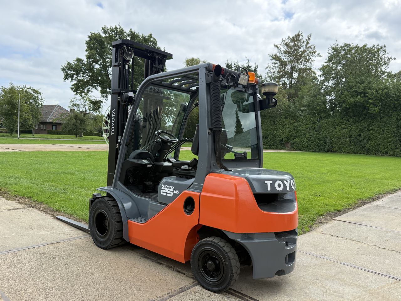 Toyota 2.5 tonner diesel triplex 6M Sideshift vorkversteller