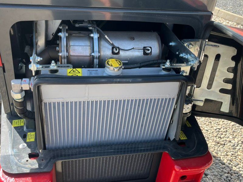 Thaler 2438L DPF Kabine og brede hjul