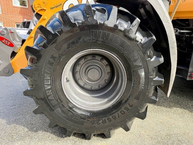 Case IH 721G Z-Bar