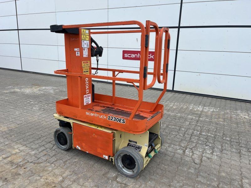 JLG 1230ES