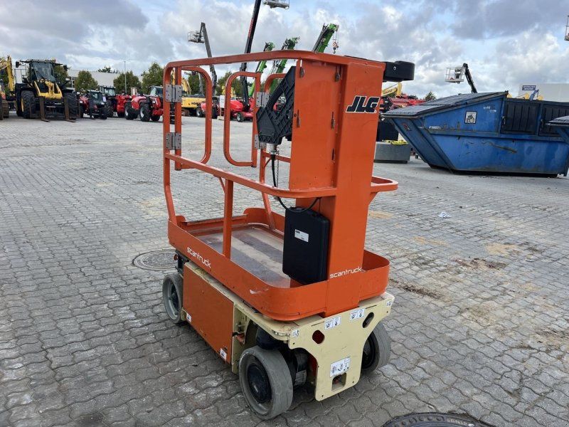 JLG 1230ES