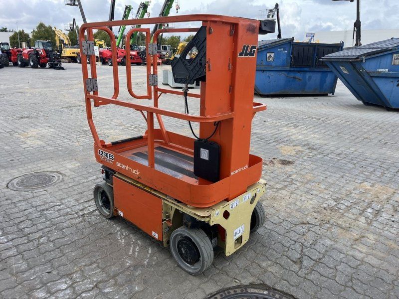 JLG 1230ES