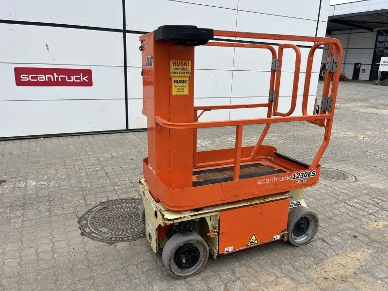 JLG 1230ES