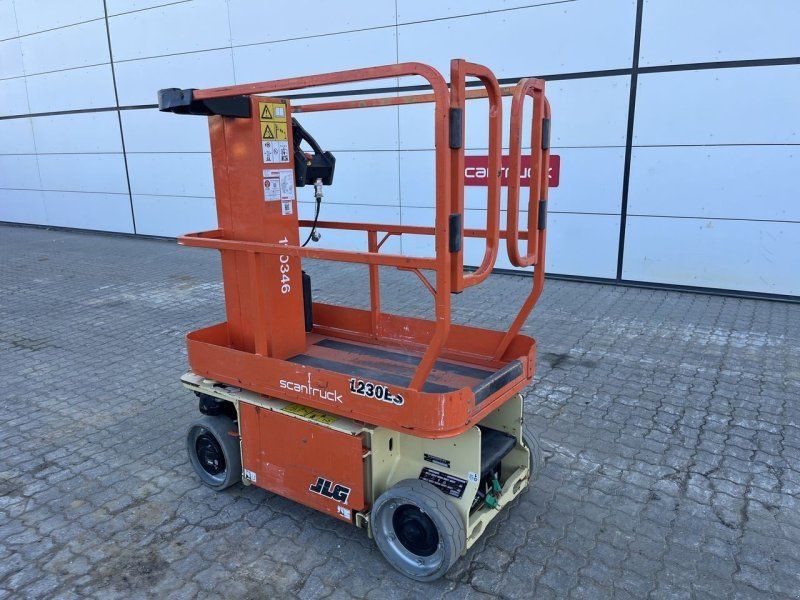 JLG 1230ES