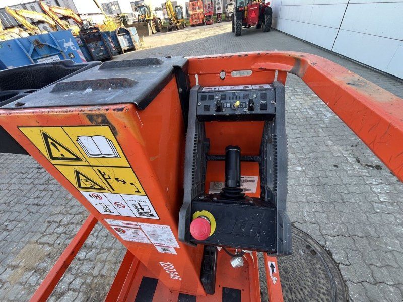 JLG 1230ES