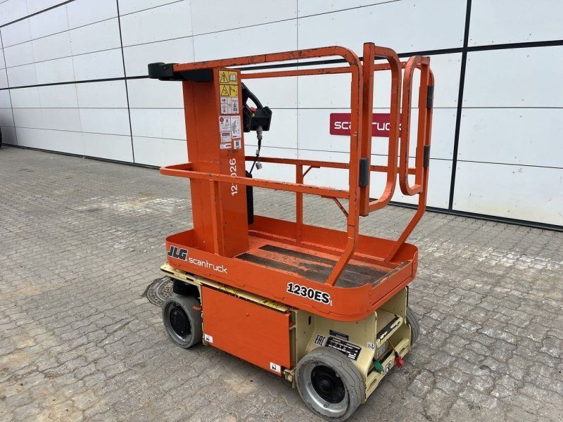 JLG 1230ES